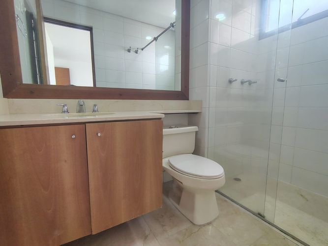 Apartamento de 3 alcobas en arriendo en El Poblado, Medellín, 144 m² · foto 17 de 17