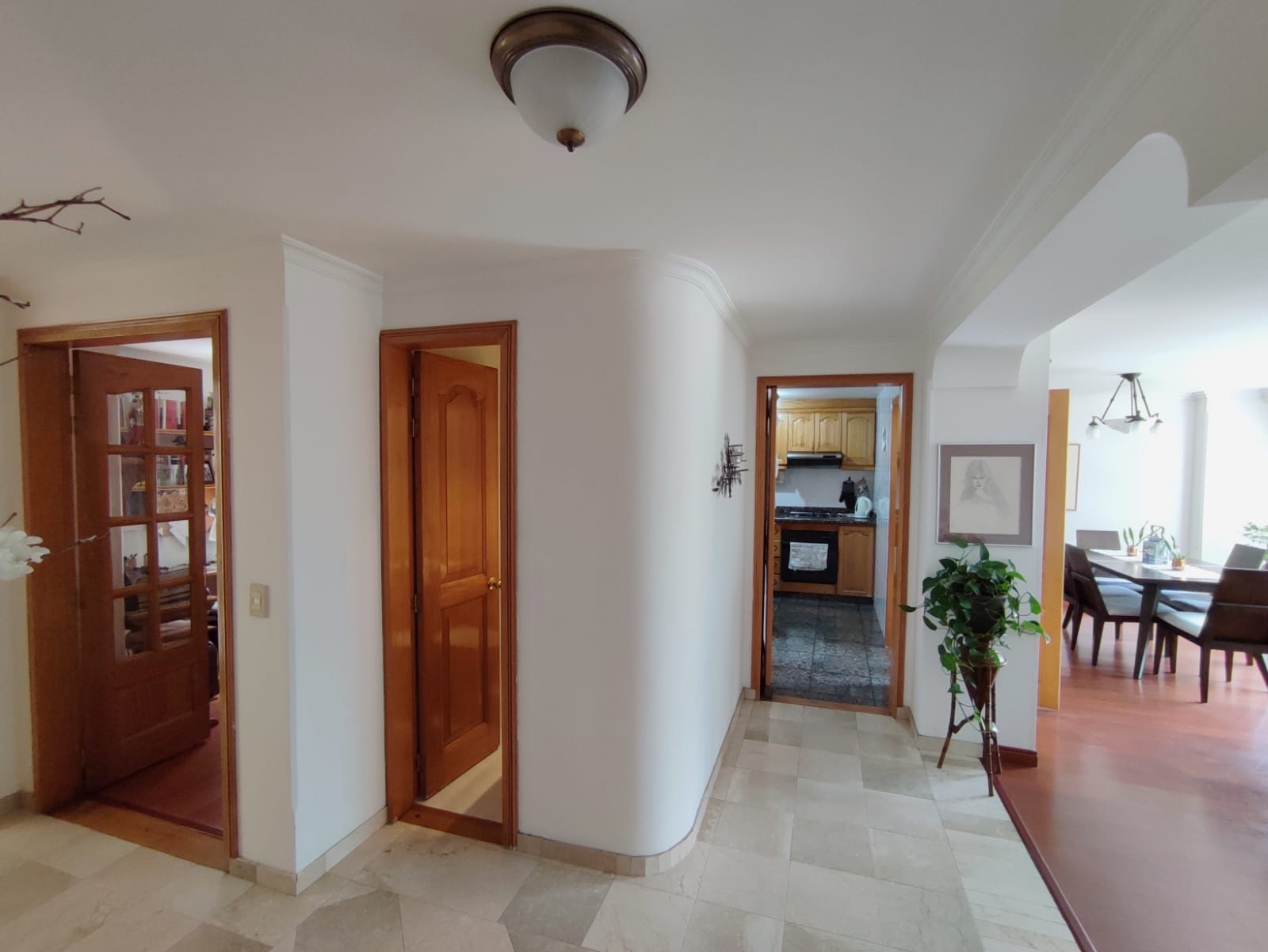 Apartamento en venta en Chicó Navarra, Bogotá · foto 6 de 17