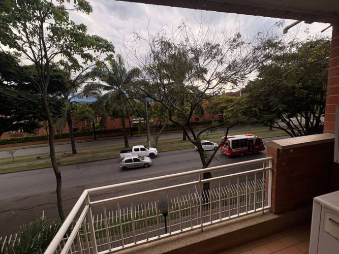 Apartamento de 3 alcobas en venta en Valle Del Lili, Cali, 101 m² · foto 6 de 24