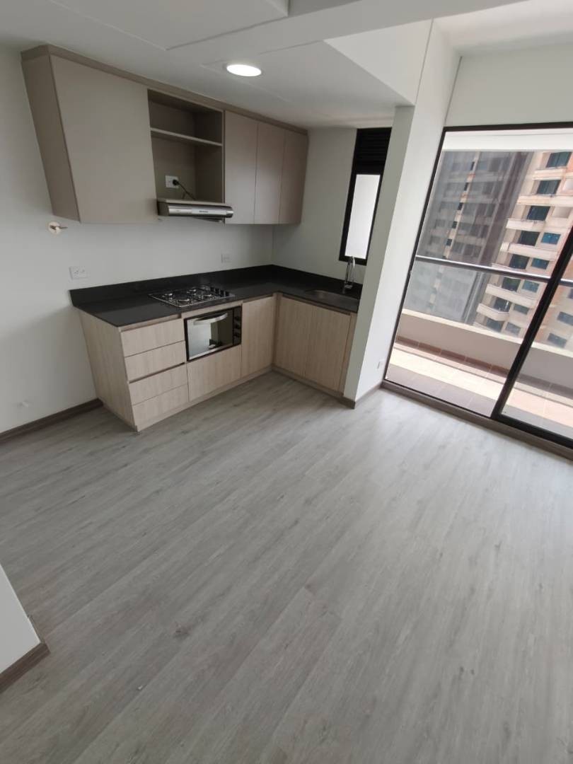 Apartamento en arriendo en Vía Las Palmas, Medellín · foto 3 de 11