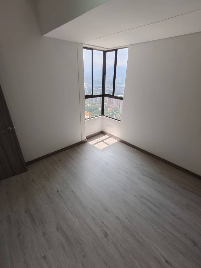 Apartamento en arriendo en Vía Las Palmas, Medellín · foto 10 de 11