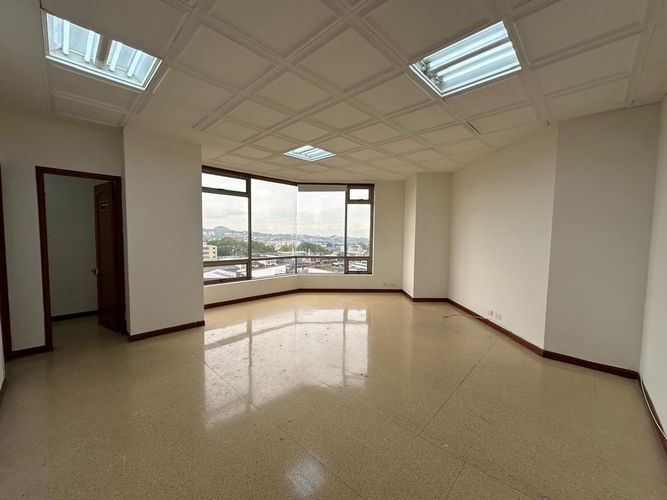 Oficina en arriendo en Sector Plaza De Bolivar, Pereira, 37 m² · foto 2 de 8