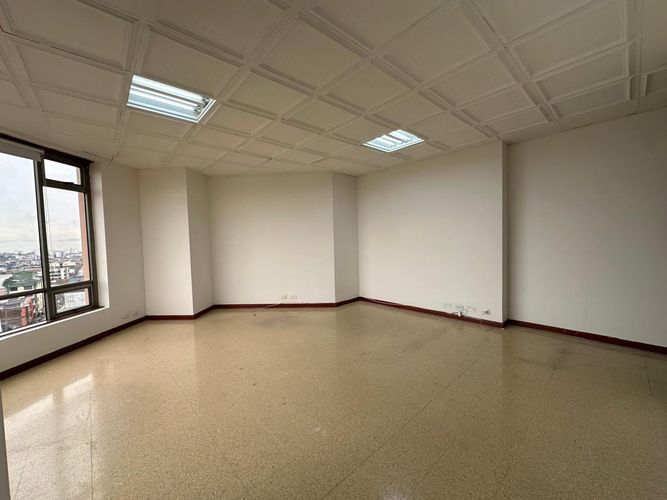 Oficina en arriendo en Sector Plaza De Bolivar, Pereira, 37 m² · foto 4 de 8