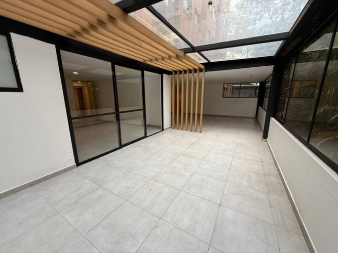 Apartamento en venta en El Poblado, Medellín · foto 5 de 24