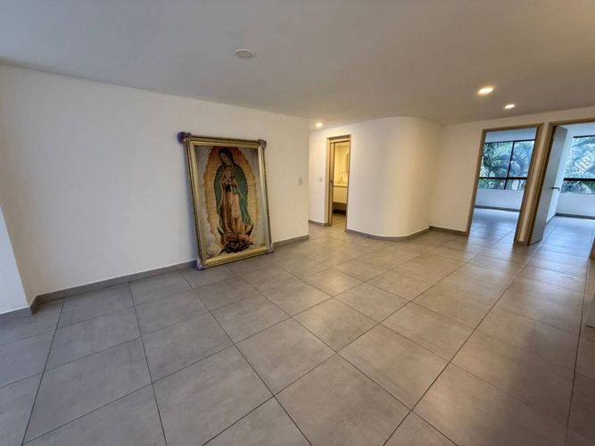Apartamento en venta en El Poblado, Medellín · foto 7 de 24