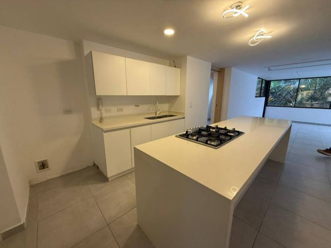 Apartamento en venta en El Poblado, Medellín · foto 11 de 24