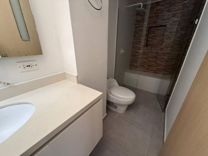 Apartamento en venta en El Poblado, Medellín · foto 15 de 24