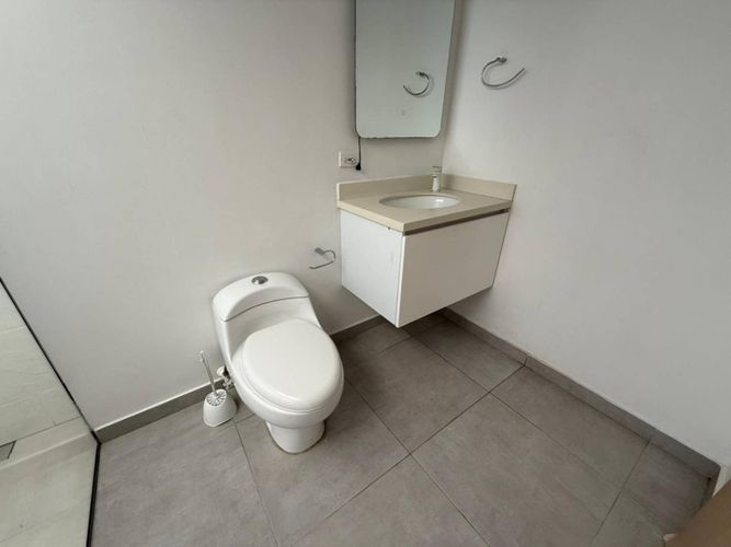 Apartamento en venta en El Poblado, Medellín · foto 21 de 24