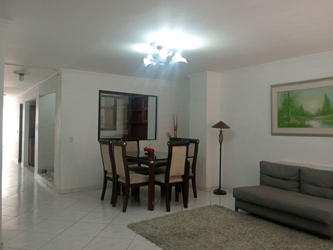 Apartamento de 3 alcobas en arriendo en La America, Medellín, 156 m² · foto 4 de 19