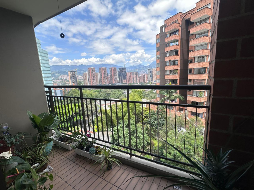 Apartamento en venta en Castropol, Medellín [No disponible] 5