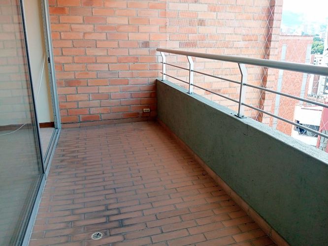 Apartamento de 3 alcobas en arriendo en Laureles, Medellín, 106 m² · foto 19 de 19