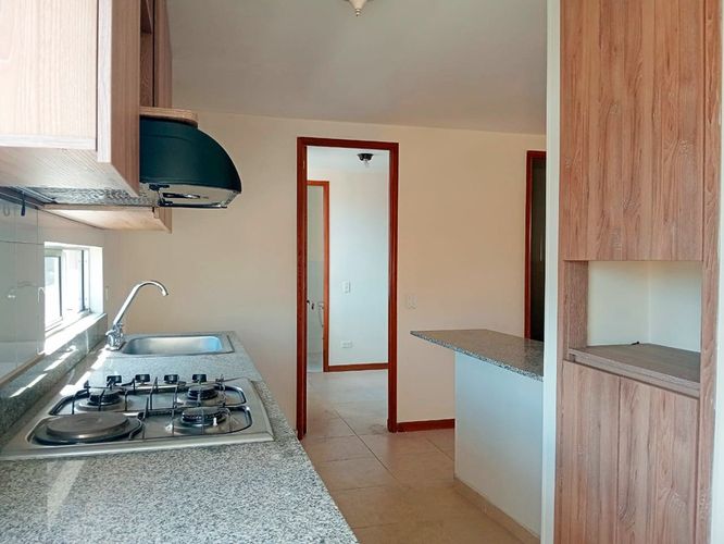 Apartamento de 3 alcobas en arriendo en Laureles, Medellín, 106 m² · foto 8 de 19