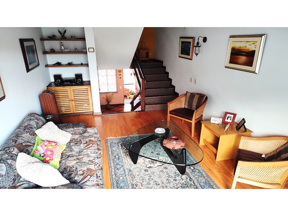 Casa en venta en Cedro Golf, Bogotá · foto 2 de 24