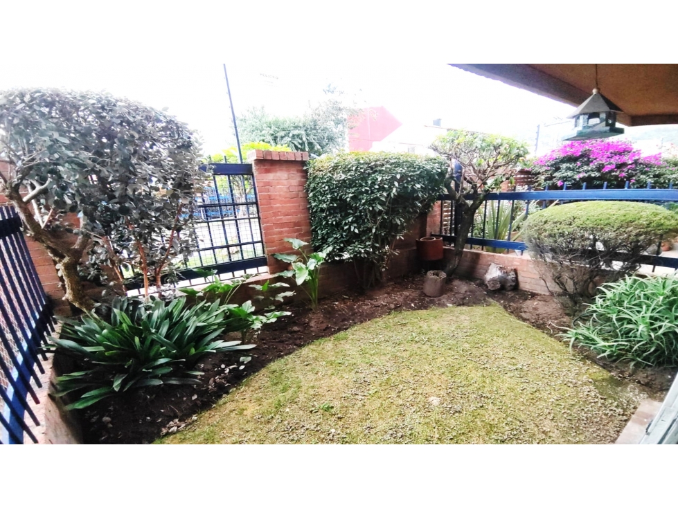 Casa en venta en Cedro Golf, Bogotá · foto 3 de 24