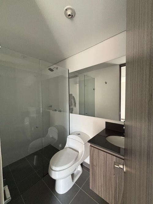Apartamento de 2 alcobas en venta en Asomadera No.2, Medellín, 60 m² · foto 13 de 20