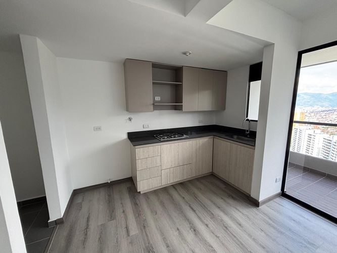 Apartamento de 2 alcobas en venta en Asomadera No.2, Medellín, 60 m² · foto 10 de 20