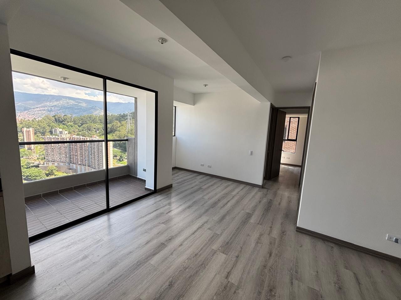 Apartamento en venta en Asomadera no.2, Medellín 4