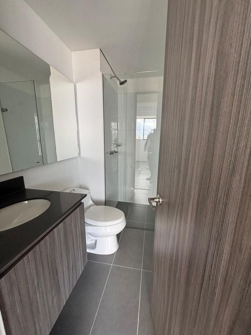 Apartamento de 2 alcobas en venta en Asomadera No.2, Medellín, 60 m² · foto 16 de 20
