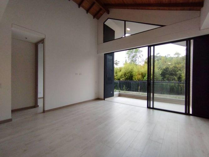 Apartamento de 2 alcobas en venta en Los Salados, El Retiro, 95 m² · foto 2 de 22