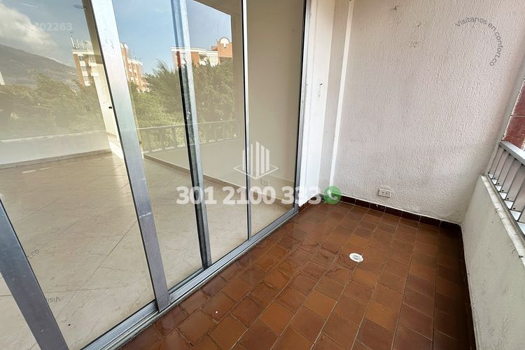 Apartamento de 3 alcobas en arriendo en Laureles, Medellín, 158 m² · foto 8 de 24