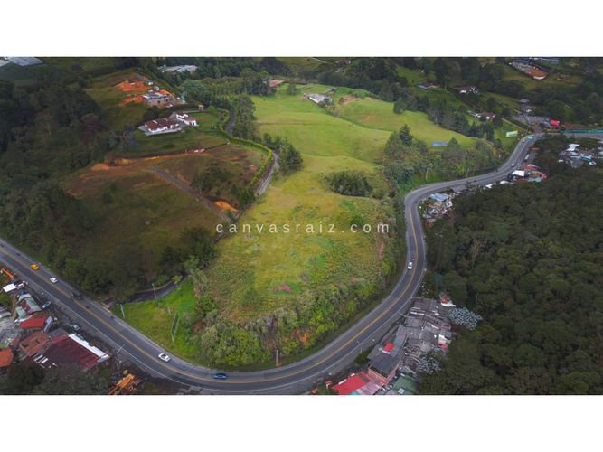 Lote en venta en Las Palmas, Envigado, 38737 m² · foto 3 de 5