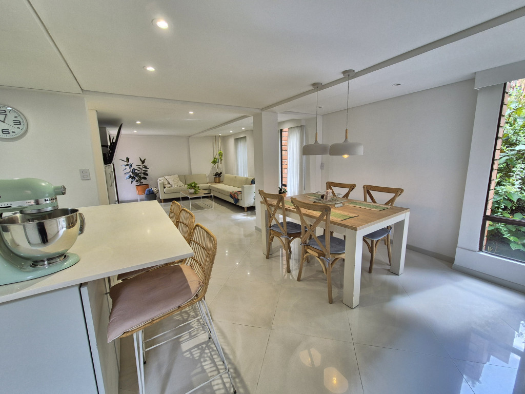 Apartamento en venta en Belén, Medellín [No disponible] 4