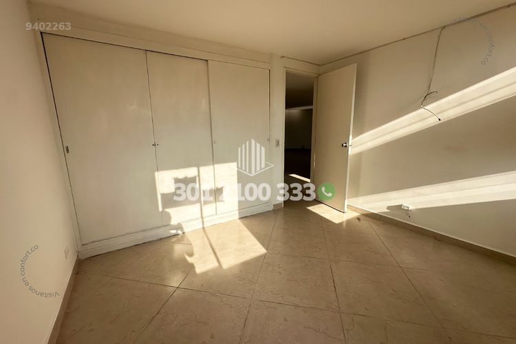 Apartamento de 3 alcobas en arriendo en Laureles, Medellín, 158 m² · foto 19 de 24
