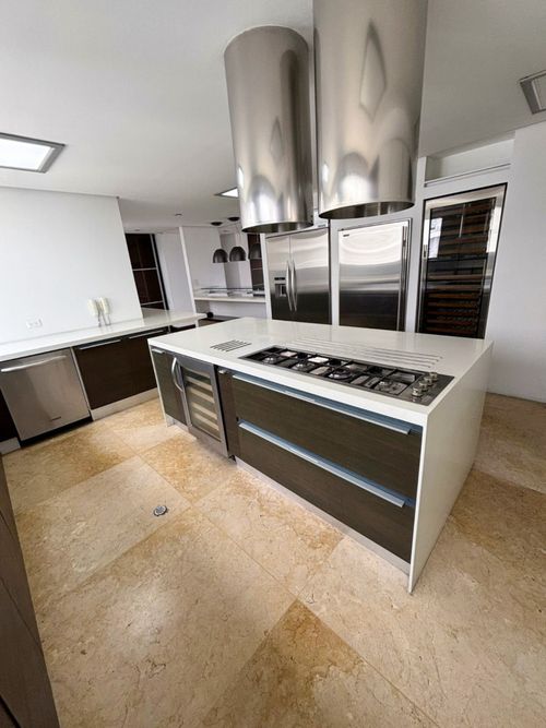 Apartamento de 6 alcobas en venta en Normandia, Cali, 596 m² · foto 6 de 24