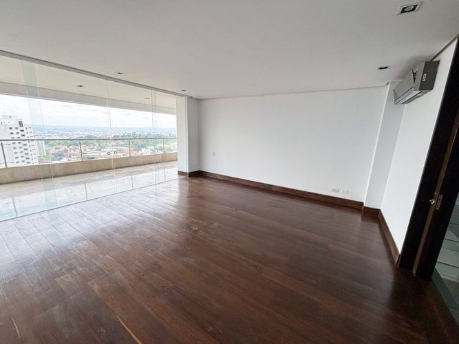 Apartamento de 6 alcobas en venta en Normandia, Cali, 596 m² · foto 18 de 24