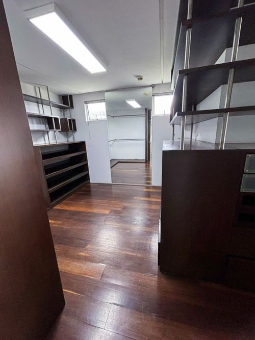 Apartamento de 6 alcobas en venta en Normandia, Cali, 596 m² · foto 21 de 24