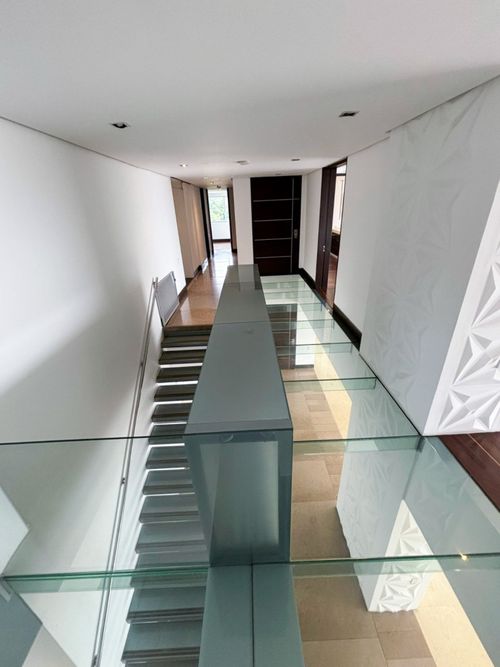 Apartamento de 6 alcobas en venta en Normandia, Cali, 596 m² · foto 23 de 24