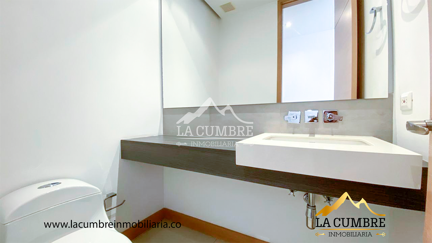 Apartamento de 3 alcobas en arriendo en Los Parra, Medellín, 160 m² · foto 6 de 6