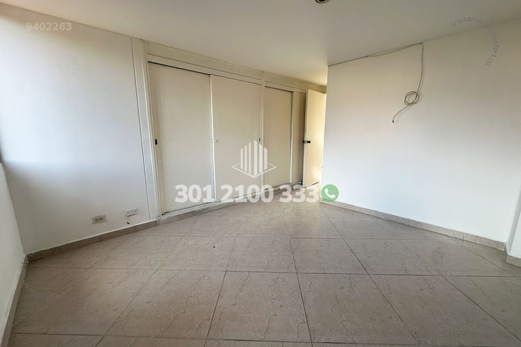 Apartamento de 3 alcobas en arriendo en Laureles, Medellín, 158 m² · foto 22 de 24