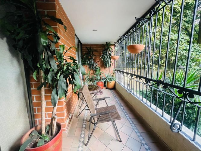 Apartamento de 4 alcobas en venta en El Diamante No. 2, Medellín, 121 m² · foto 13 de 16