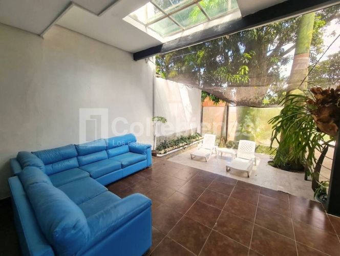 Casa de 3 alcobas en venta en El Tesoro, Medellín, 330 m² · foto 5 de 24
