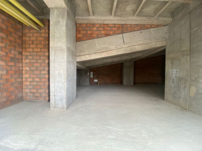Local en arriendo en El Poblado, Medellín, 166 m² · foto 4 de 7