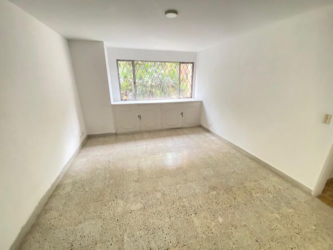 Apartamento de 4 alcobas en arriendo en Laureles, Medellín, 240 m² · foto 12 de 20