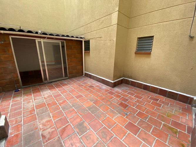 Apartamento de 4 alcobas en arriendo en Laureles, Medellín, 240 m² · foto 14 de 20
