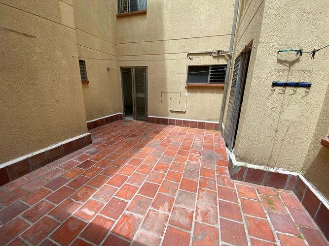 Apartamento de 4 alcobas en arriendo en Laureles, Medellín, 240 m² · foto 17 de 20