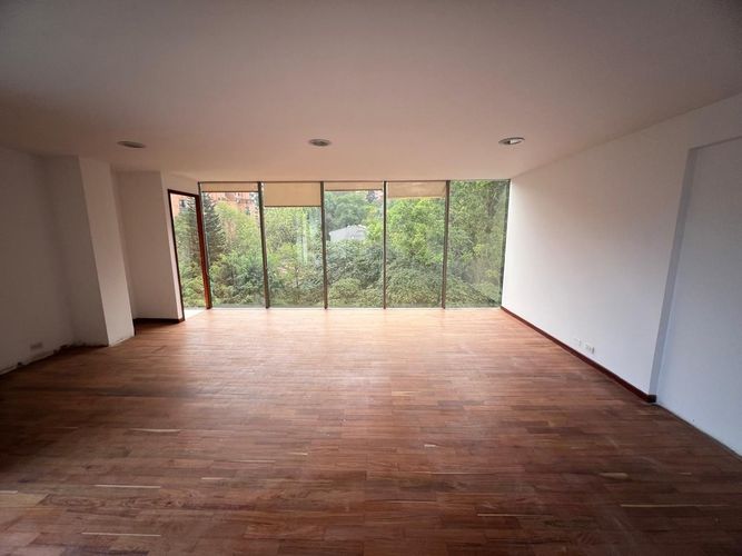 Oficina en arriendo en El Poblado, Medellín, 54 m² · foto 3 de 19