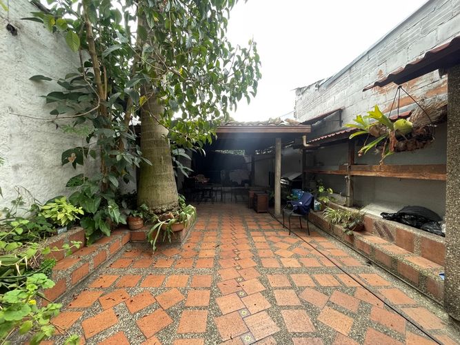 Casa de 4 alcobas en venta en Prado, Medellín, 241 m² · foto 22 de 24