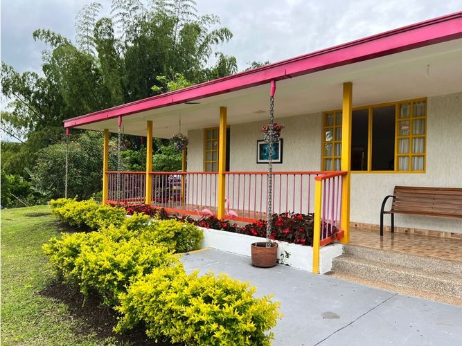 Casa de 4 alcobas en venta en El Caimo, Armenia, 350 m² · foto 16 de 22