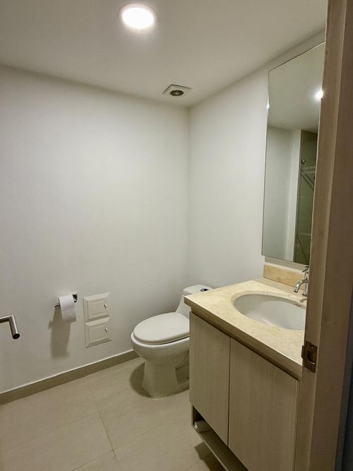 Casa de 4 alcobas en venta en Lagos Del Cacique, Bucaramanga, 225 m² · foto 15 de 16