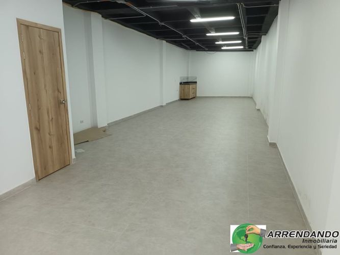 Local en venta en San Isidro, Itagüí, 80 m² · foto 2 de 3