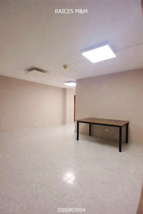Oficina en venta en Sector Plaza De Bolivar, Pereira, 49 m² · foto 2 de 18