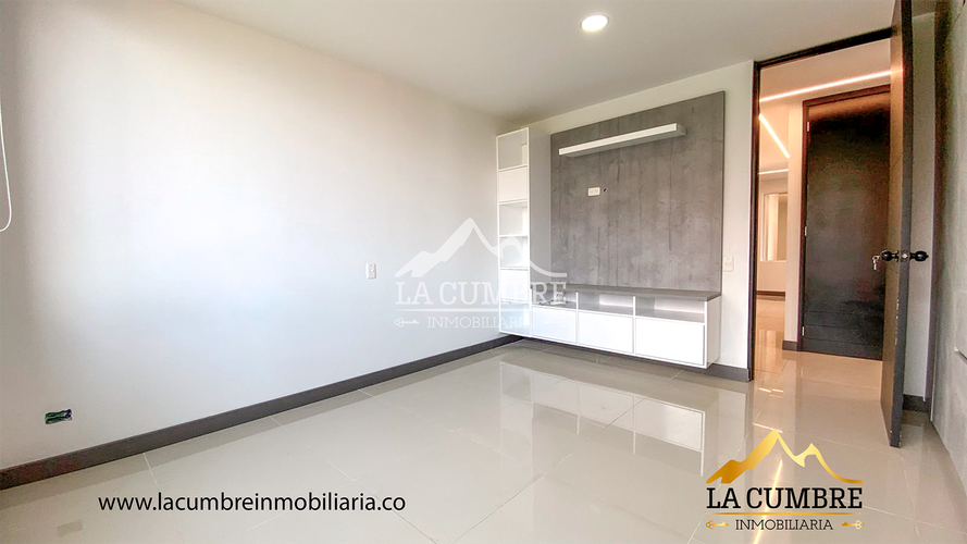 Apartamento de 3 alcobas en arriendo en La Calera, Medellín, 170 m² · foto 12 de 13