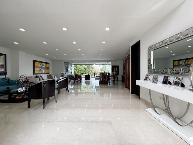 Casa de 5 alcobas en venta en Ruitoque Condominio, Piedecuesta, 592 m² · foto 5 de 24