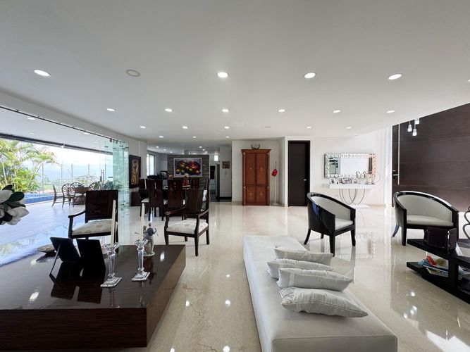 Casa de 5 alcobas en venta en Ruitoque Condominio, Piedecuesta, 592 m² · foto 9 de 24