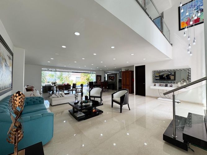 Casa de 5 alcobas en venta en Ruitoque Condominio, Piedecuesta, 592 m² · foto 11 de 24