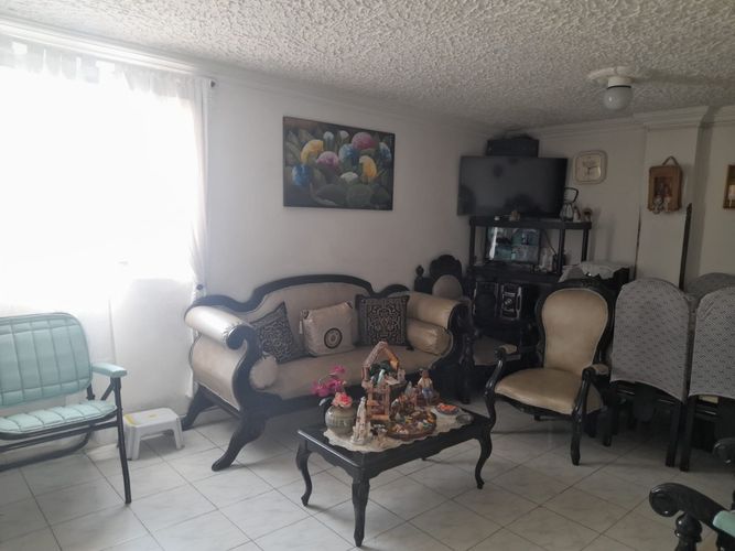 Apartamento de 3 alcobas en venta en Granada, Bucaramanga, 70 m² · foto 2 de 15